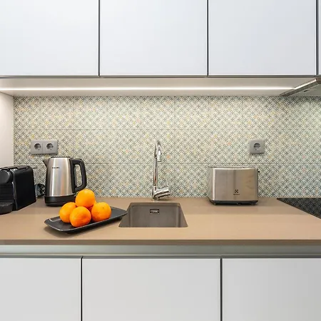 Flat In The Heart Of Anjos * ליסבון