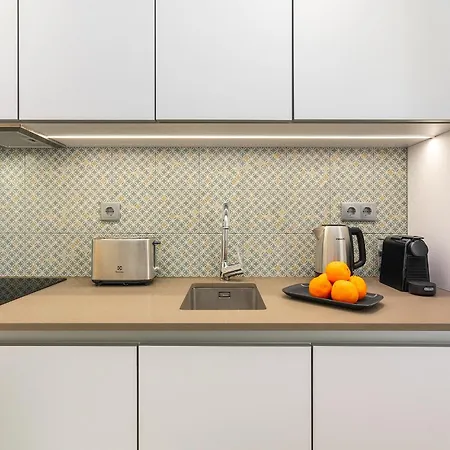 Flat In The Heart Of Anjos דירה ליסבון